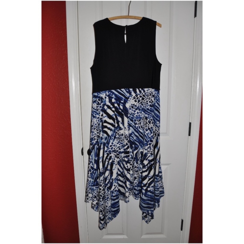 $129 Chicos animal print midi dress 0=small 4/6 - Picture 5 of 7